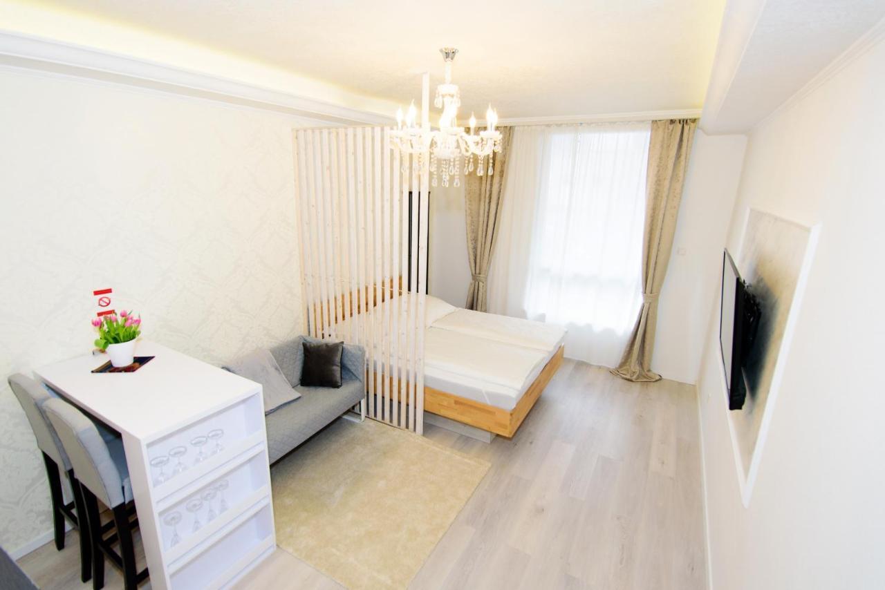 Noble Ferienwohnung In Metzingen-Zentrum Metzingen  Bagian luar foto